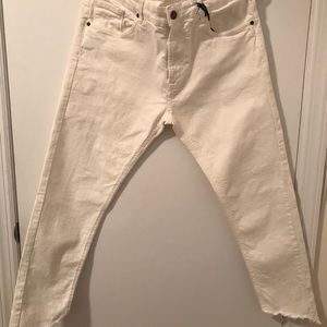 White Pants Distressed bottoms